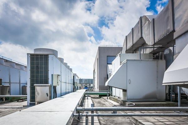 Commercial AC system on Houston building rooftop