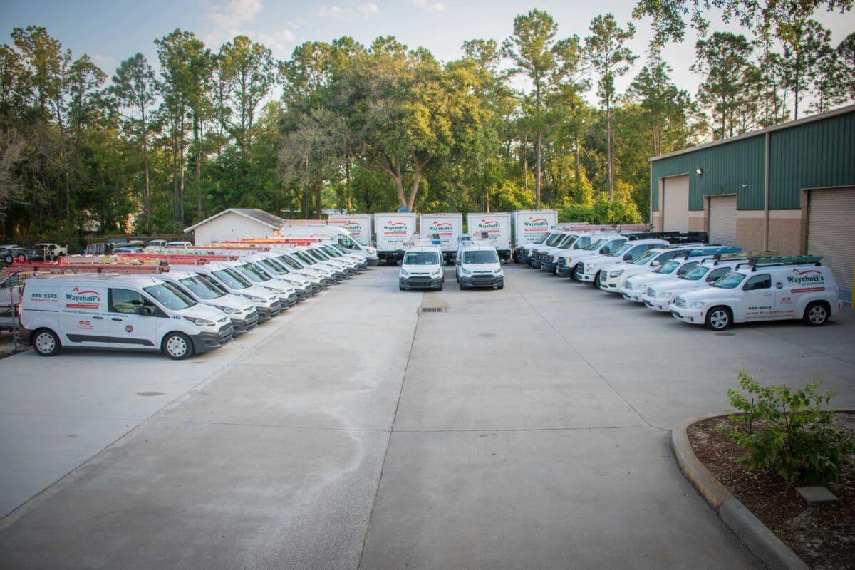 24/7 emergency AC repair service vehicle in Phoenix neighborhood